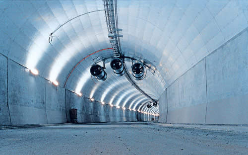 The interior of the tunnel before the road surface was laid.