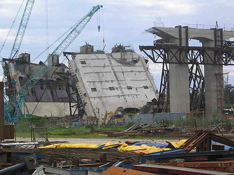 Can Tho Bridge site after its ramp collapsed in October 2007.