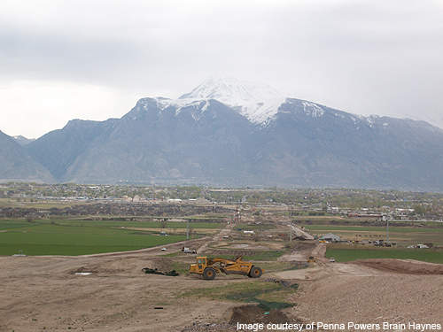 Construction work on the Utah County side of the Mountain View Corridor project began in February 2010 and was completed by September 2011, while the Salt Lake County side works began in summer 2010 and will complete by the end of 2012.