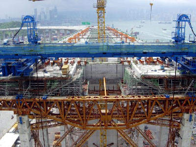 Construction of the deck is proceeding and the bridge should be completed by 2009.