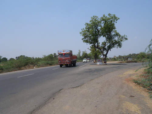In May 2009 GMR Infrastructure was awarded the contract to develop the 181km Hyderabad-Vijayawada section of NH 9 on a BOT basis.