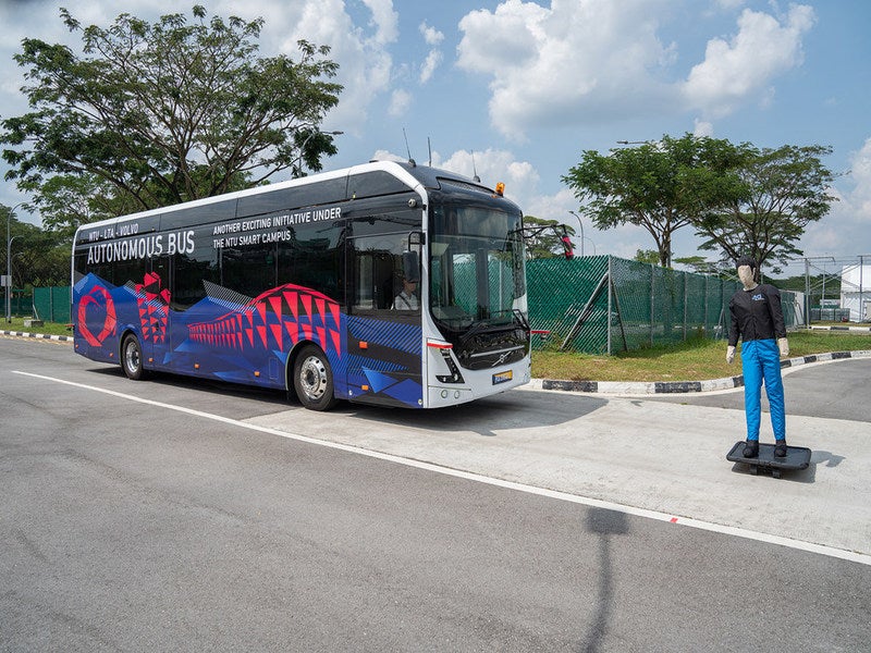 self-driving electric bus