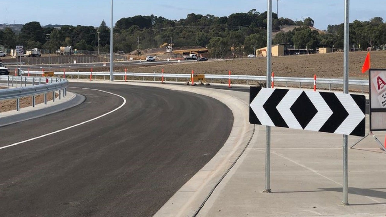 The bypass is expected to reduce traffic congestion in the town by 40%. Credit: State of Victoria, Australia.